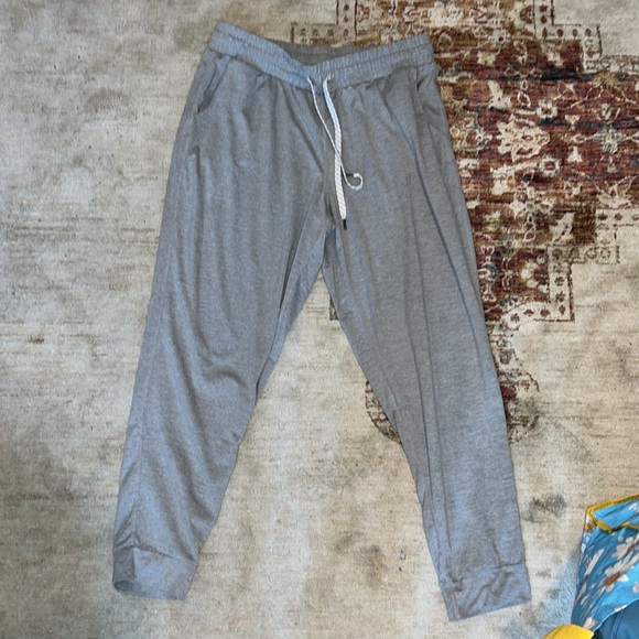 Pants - EUC MEMEMBERS MARK JOGGERS SIZE XL FEELS LIKE LULU MATERIAL
